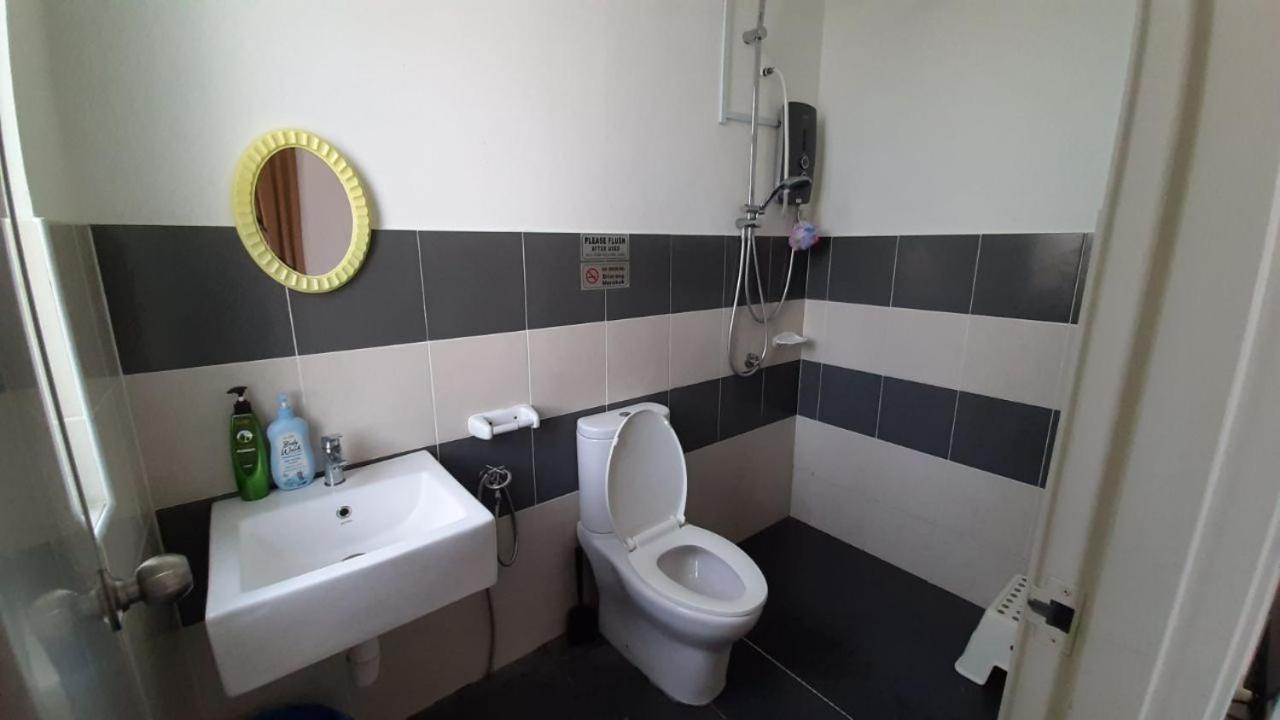 Homestay Greenway Pasir Gudang Eksteriør bilde